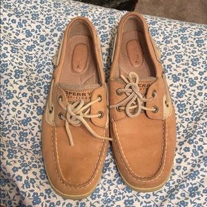 Women’s sperrys